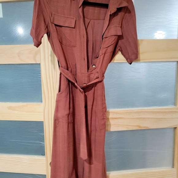 Dress - Picture 1 of 3